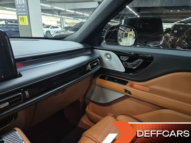 Lincoln AVIATOR 3.0 Black Label AWD купить на сайте DeffCars