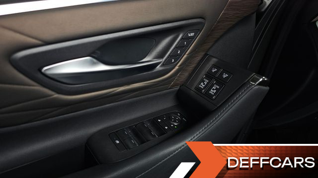 Toyota ALPHARD 2.5 HEV Executive AWD купить на сайте DeffCars