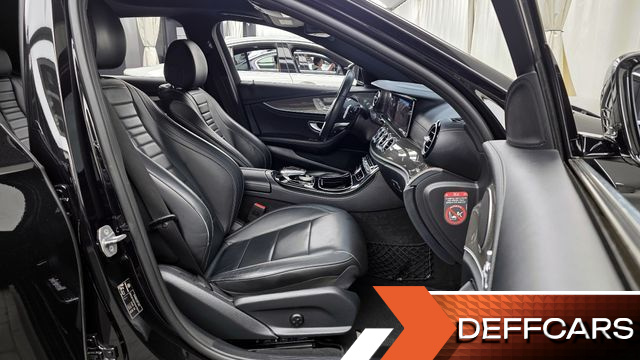 Mercedes E-CLASS E300 4MATIC AMG Line купить на сайте DeffCars