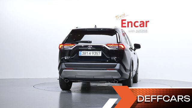Toyota RAV4 2,5 4WD Hybrid LTD купить на сайте DeffCars