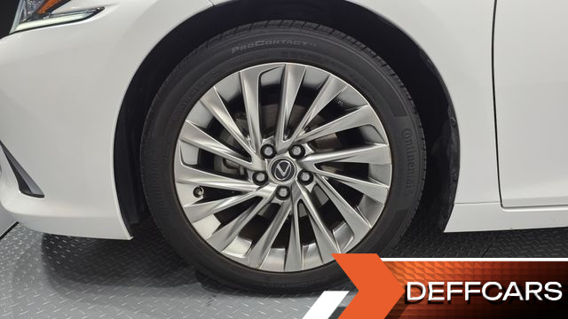 Lexus ES Luxury Plus купить на сайте DeffCars