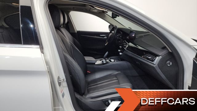 BMW 5-SERIES 520i Luxury купить на сайте DeffCars