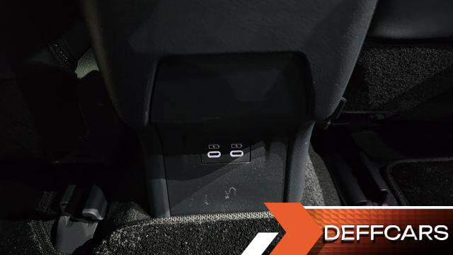 Toyota PRIUS 2.0 XLE AWD купить на сайте DeffCars