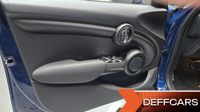 Mini COOPER 5Door Standard 3rd купить на сайте DeffCars