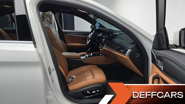 BMW 5-SERIES 520i M Sport купить на сайте DeffCars