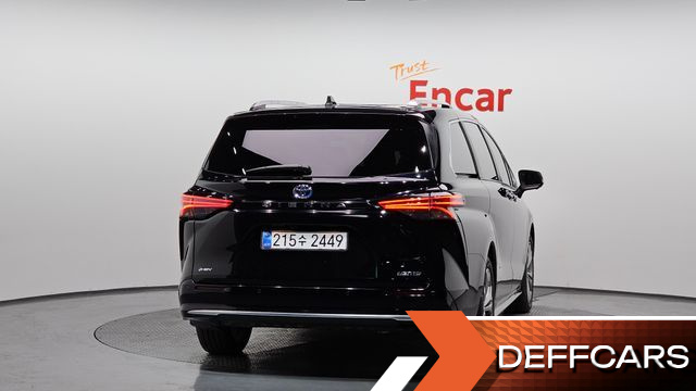 Toyota SIENNA 2.5 Hybrid 2WD купить на сайте DeffCars