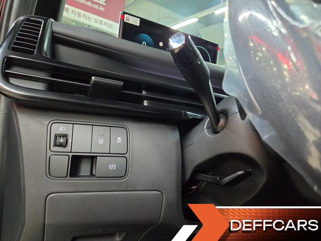 Hyundai STARIA L3.5 Lounge 7-Seater Inspiration купить на сайте DeffCars