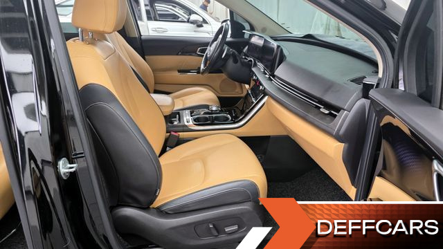 Kia CARNIVAL Gasoline 9-Seater Signature купить на сайте DeffCars