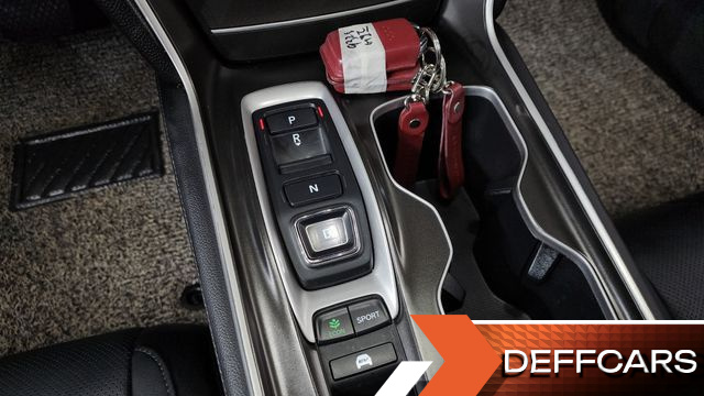 Honda ACCORD 2.0 Hybrid Touring купить на сайте DeffCars