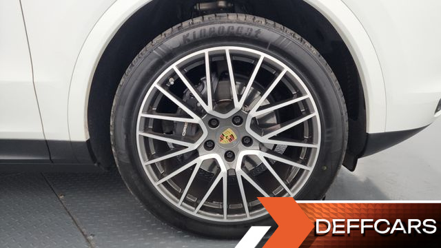 Porsche CAYENNE 3.0 купить на сайте DeffCars