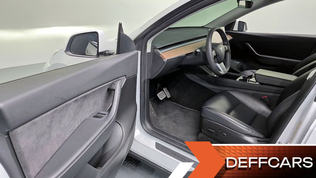 Tesla MODEL Y Standard Range RWD купить на сайте DeffCars