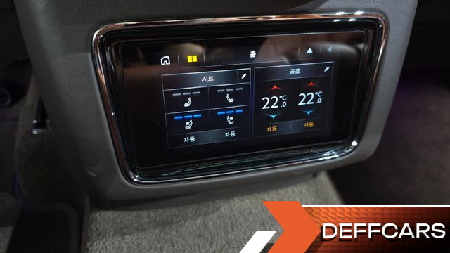 Bentley BENTAYGA 4.0 V8 купить на сайте DeffCars