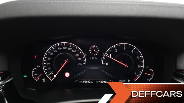 BMW 5-SERIES 520i Luxury купить на сайте DeffCars
