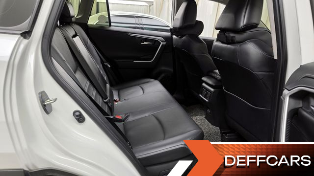 Toyota RAV4 2,5 4WD Hybrid LTD купить на сайте DeffCars