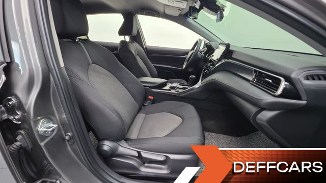 Toyota CAMRY 2.5 LE Hybrid купить на сайте DeffCars