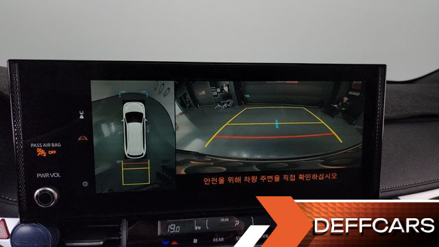 Toyota SIENNA 2.5 Hybrid 2WD купить на сайте DeffCars