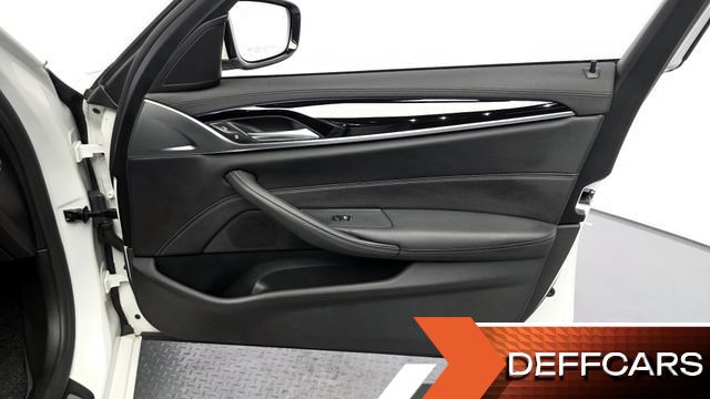 BMW 5-SERIES 520i Luxury купить на сайте DeffCars