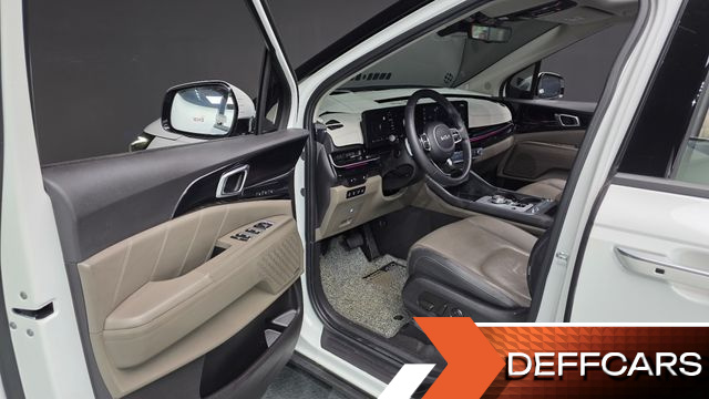 Kia CARNIVAL Gasoline 9-Seater Signature купить на сайте DeffCars