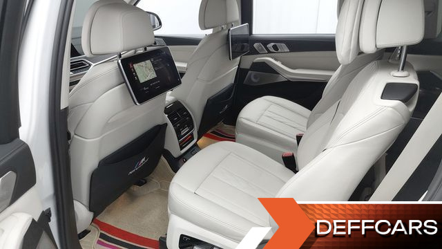 BMW X7 xDrive 40i Design Pure Excellence 6-Seater купить на сайте DeffCars
