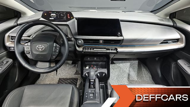 Toyota PRIUS 2.0 XLE купить на сайте DeffCars