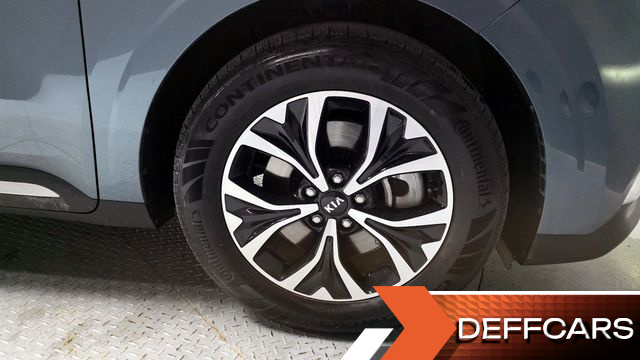 Kia CARNIVAL Gasoline 9-Seater Signature купить на сайте DeffCars