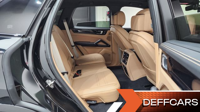 Porsche CAYENNE 3.0 PLATINUM EDITION купить на сайте DeffCars