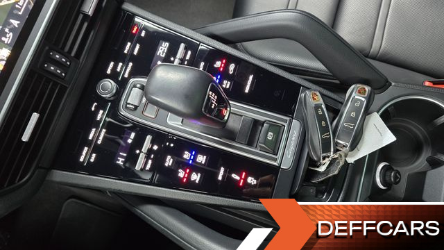 Porsche CAYENNE 3.0 купить на сайте DeffCars