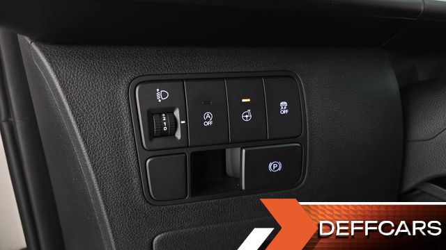 Hyundai STARIA Cargo 5-Seater Modern купить на сайте DeffCars
