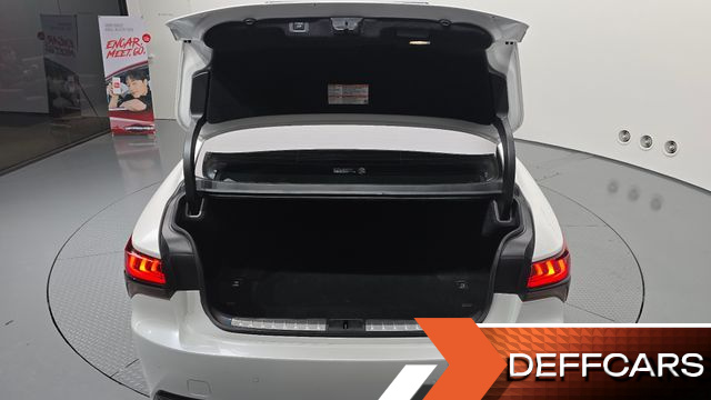 Lexus LS 3.5 Supreme AWD купить на сайте DeffCars