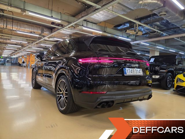 Porsche CAYENNE 3.0 E-Hybrid купить на сайте DeffCars