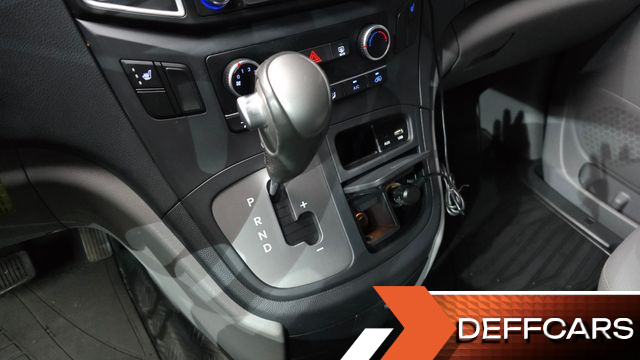 Hyundai STAREX Van 5-Seater Smart купить на сайте DeffCars