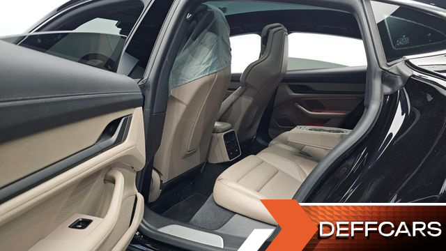 Porsche TAYCAN 4S купить на сайте DeffCars