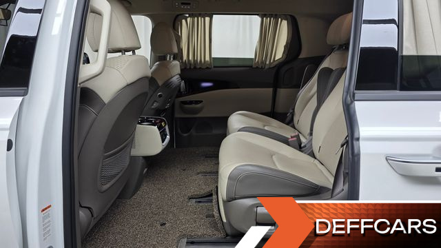 Kia CARNIVAL Gasoline 7-Seater Hi-Limousine Signature купить на сайте DeffCars