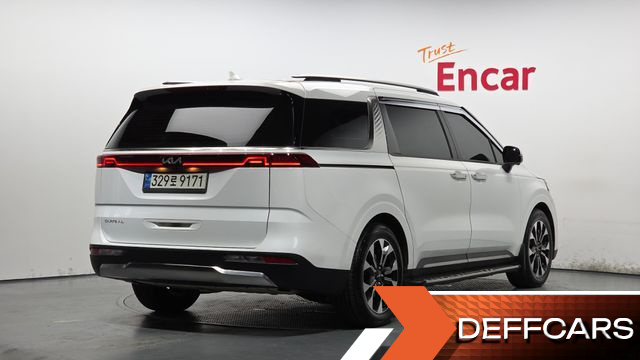 Kia CARNIVAL Gasoline 9-Seater Signature купить на сайте DeffCars