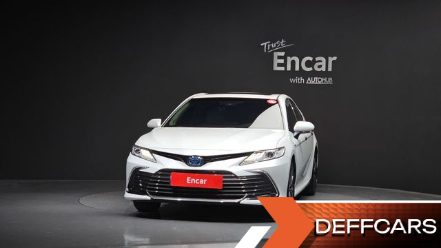 Toyota CAMRY 2.5 XLE Hybrid купить на сайте DeffCars