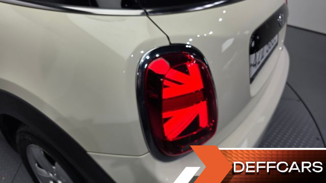 Mini COOPER 5Door Standard 3rd купить на сайте DeffCars