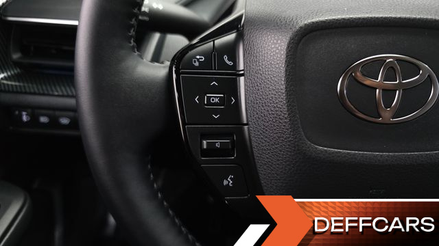 Toyota PRIUS 2.0 XLE купить на сайте DeffCars