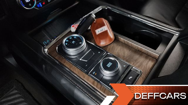 Ford EXPEDITION Platinum 4WD 7Seater купить на сайте DeffCars