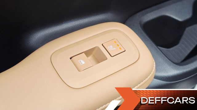 Hyundai SANTAFE Gasoline 2.5T 4WD Calligraphy купить на сайте DeffCars