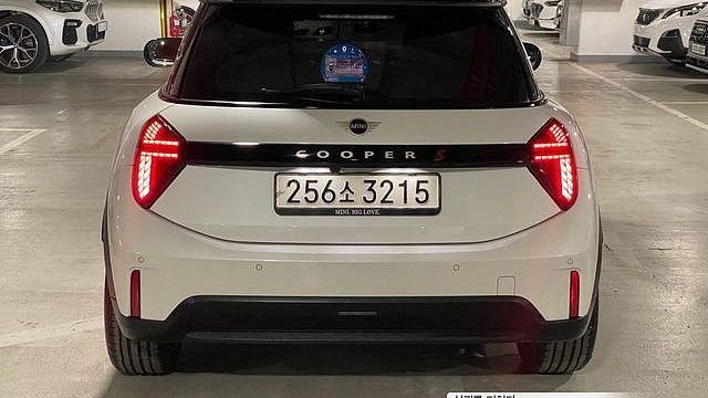 Mini COOPER Favoured купить на сайте DeffCars