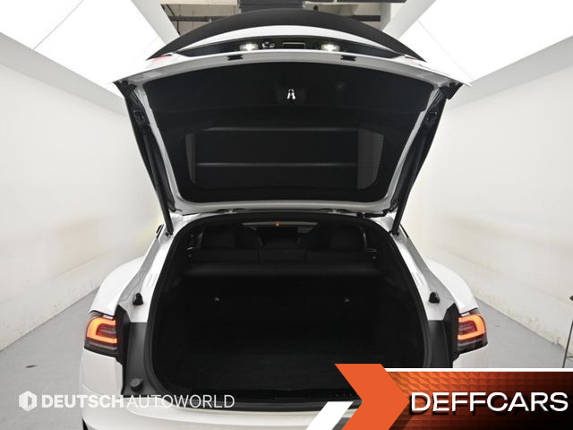 Tesla MODEL S AWD купить на сайте DeffCars