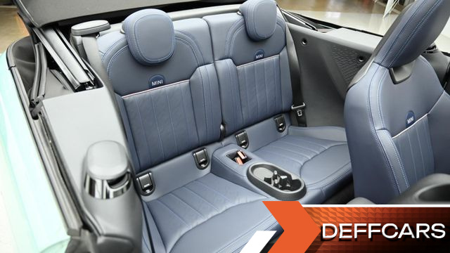 Mini COOPER CONVERTIBLE Favoured купить на сайте DeffCars