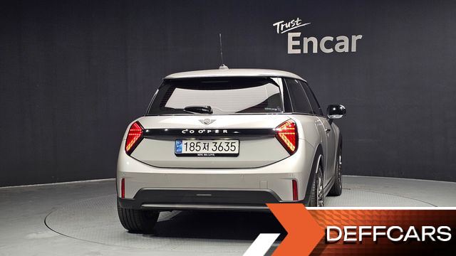 Mini COOPER Essential купить на сайте DeffCars