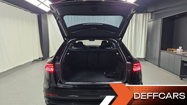 Audi Q8 55 TFSI Quattro Premium купить на сайте DeffCars