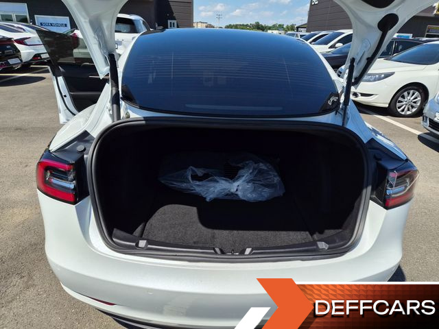Tesla MODEL 3 Long Range AWD купить на сайте DeffCars