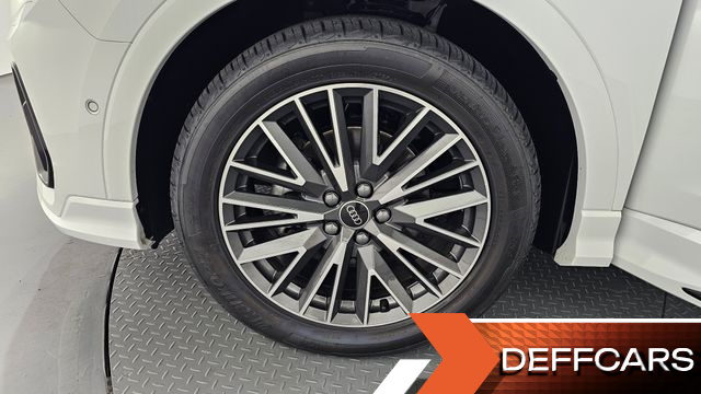 Audi Q3 35 TDI Premium купить на сайте DeffCars