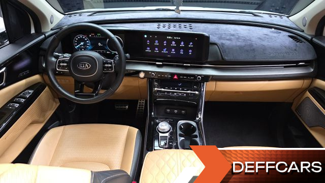 Kia CARNIVAL Gasoline 9-Seater Signature купить на сайте DeffCars