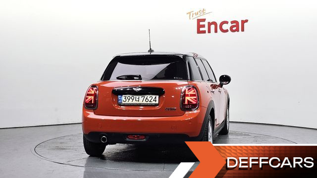 Mini COOPER 5Door Standard 3rd купить на сайте DeffCars