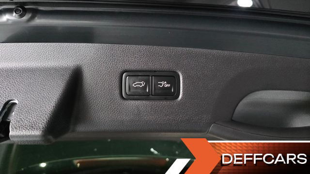 Kia CARNIVAL Gasoline 9-Seater Signature купить на сайте DeffCars