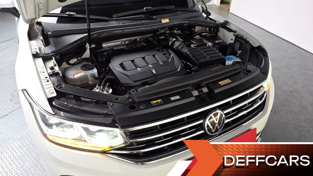 Volkswagen TIGUAN 2.0 TDI Premium купить на сайте DeffCars